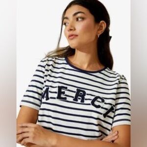 NWT 🏷️ Graphic Tee